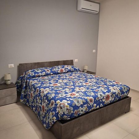 Desy Apartment سيراكوزا المظهر الخارجي الصورة